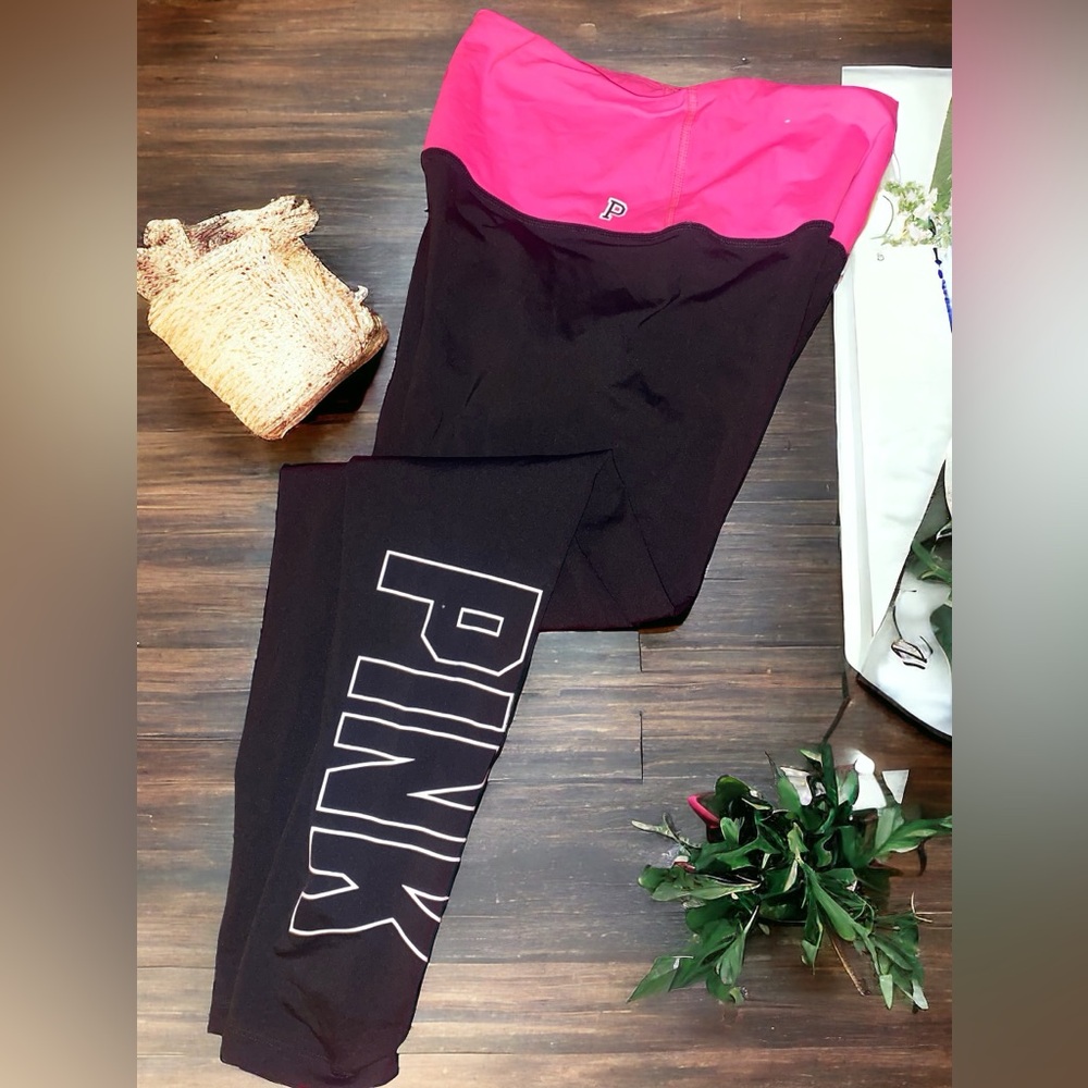VS PINK Ultimate Leggings-Small